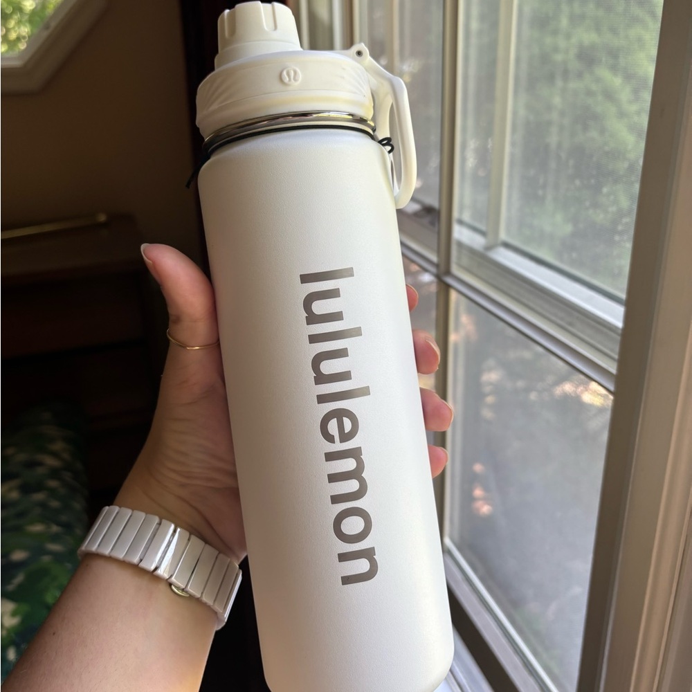 NWT lululemon White Water Bottle